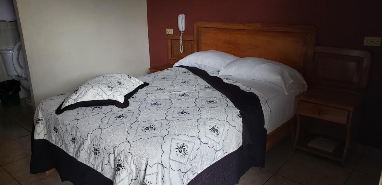 Hotel Residencial Panamericano David Chambre photo